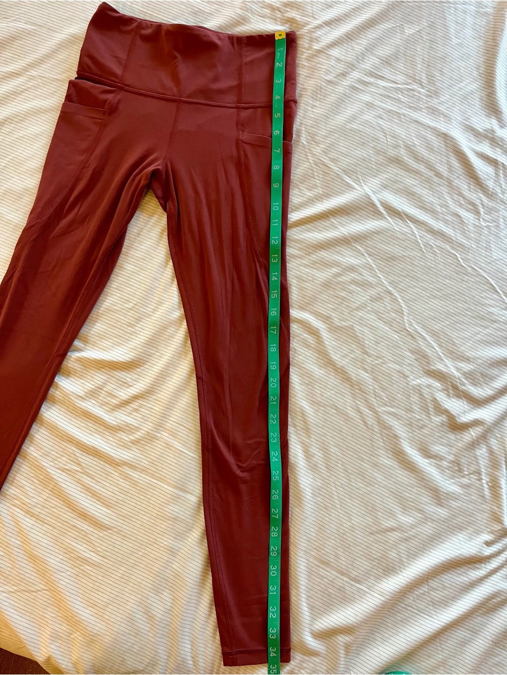Athleta Salutation Stash High Rise Capri - Picture 5 of 8